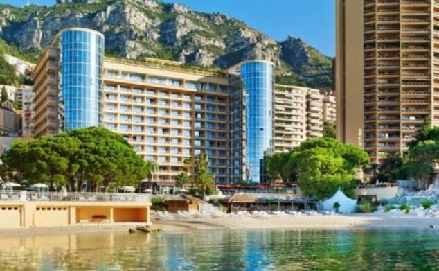 Le Meridien Beach Plaza
