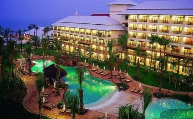 Ravindra Beach Resort & Spa