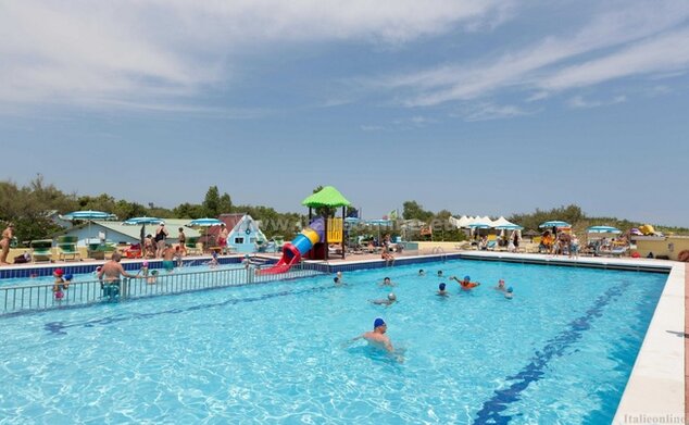 Villaggio Turistico Rosolina Mare Club