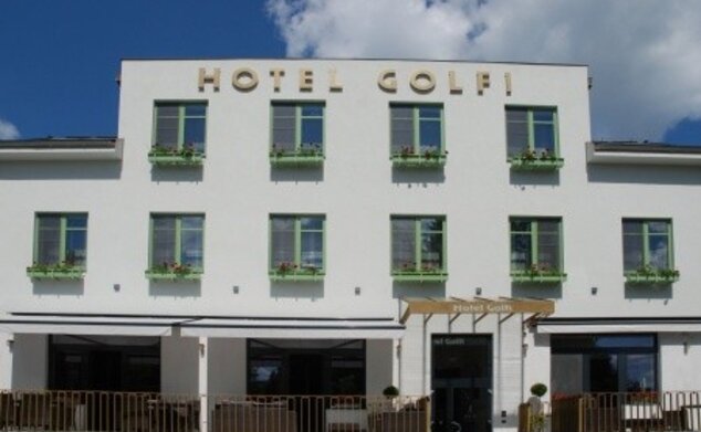 Hotel Golfi