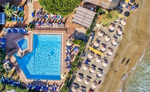 Zephyros Beach Boutique Hotel