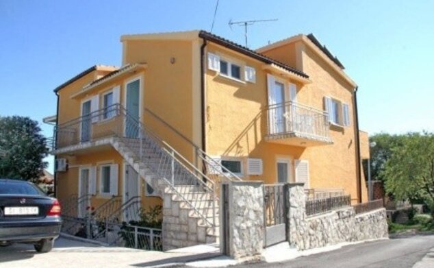 Villa Mira