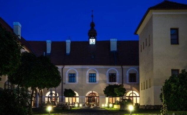 Hotel Zámek Čechtice