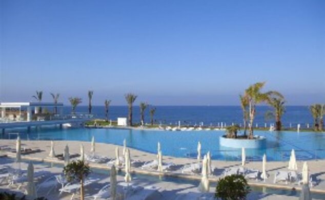 King Evelthon Beach Hotel And Resort