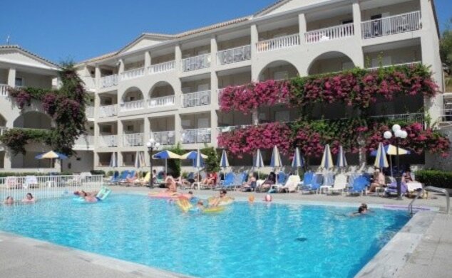 Planos Bay Hotel
