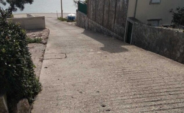 Apartmán Lile, Kučište