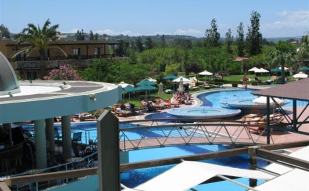 Minoa Palace Resort & Spa