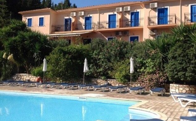 Nostos Studios & Apartments