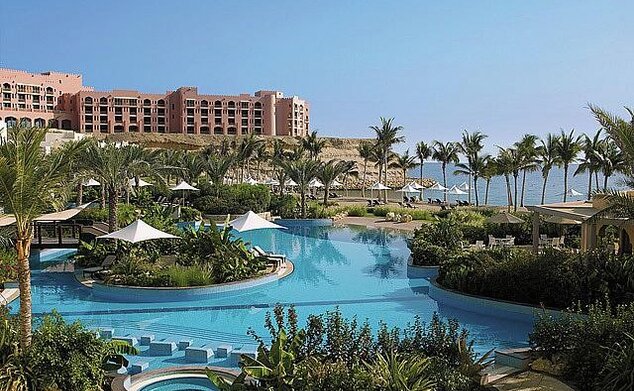 Shangri La's Barr Al Jissah Resort & Spa-Al Bandar