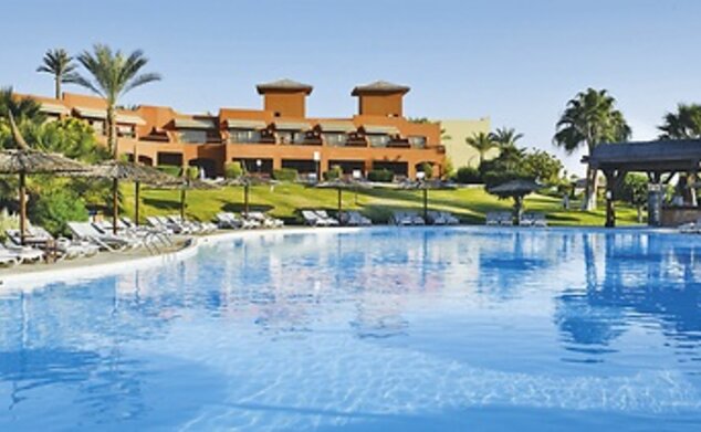 Hotel Coral Sea Holiday Resort
