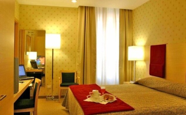 Holiday Inn Garibaldi Station