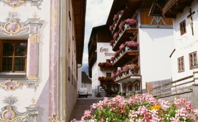 Hotel Basur - Flirsch am Arlberg