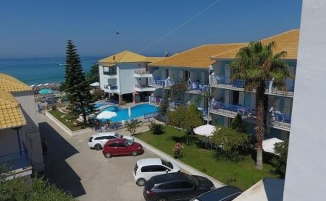 Hotel Vrachos Beach