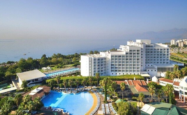 Sunis Hotel Su