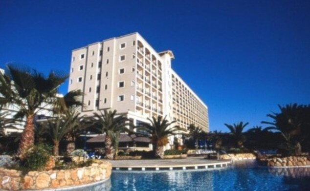 Sandy Beach Hotel
