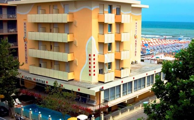 Artide Hotel