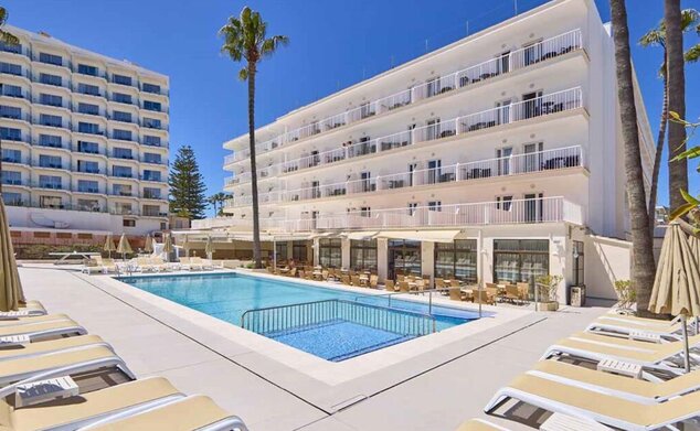 Hotel Universal Bikini