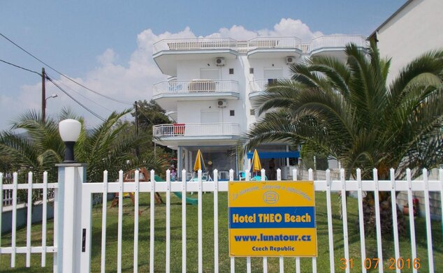 Theo Beach