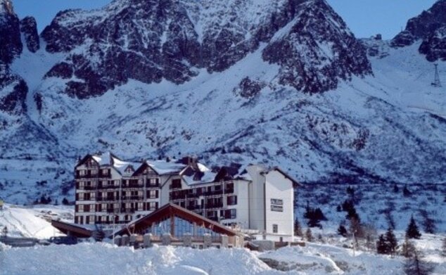 Hotel Pian Di Neve