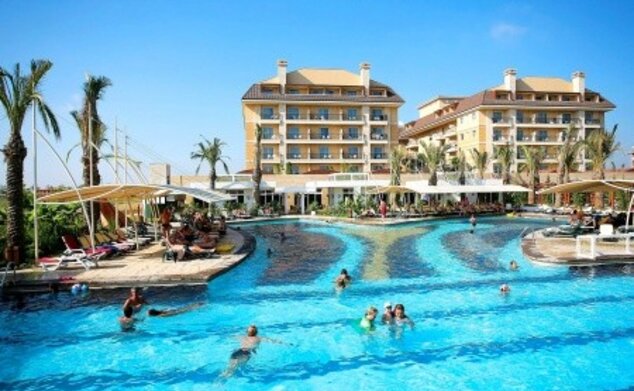 Crystal Family Resort & Spa