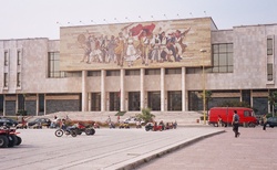 Tirana náměstí