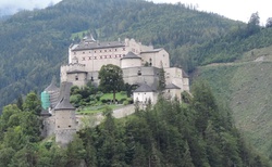 Hohenwerfen Castle od Gasthof Zaismann