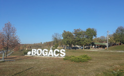 Bogacs - vinnařské údolí