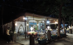 Skala Prinos - večerní posezení v taverně Faros