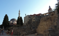 Rhodos _ Old Town - Sulejmanova mešita a Hodinová věž