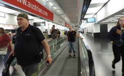 Přesun po letišti Vídeň