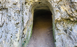 Lillafüred - jeskyňky v parku u hotelu Palota