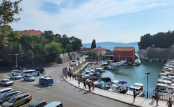 Zadar - malý přístav u Parku kralovny Jelene Madijevke