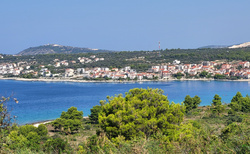 Rogoznica z vyhlídky nad Zmajevo oko