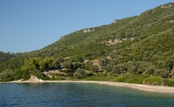 Meganisi má ještě spoustu opuštěných pláží