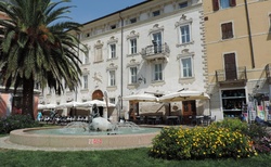 Riva del Garda - Piazza Garibaldi