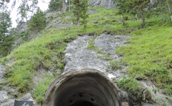 Ledová jeskyně Eisriesenwelt - cesta k lanovce