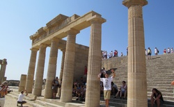 Pozůstatky řeckého amfiteátru