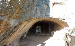 NP Krka - Roški slap - cesta k jeskyni a Ozidana Pecina Cave