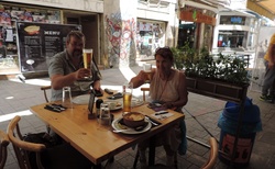 Nikosia / Lefkosa - jižní část - oběd v Piatsa Gourounaki