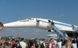 Legendární Tu-144