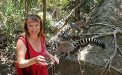 NP Isalo - camping - opět Lemur Kata - krmení