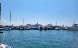 Split - přístav u Diokleciánova paláce