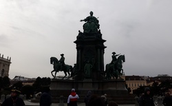 Vídeň - Maria Theresien Platz