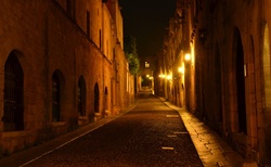 Ulice Rytířů v noci