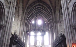 09 Bamberg-Katedrála-Oltář (napravo)