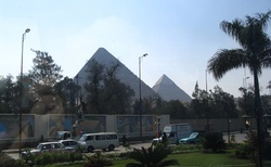 pyramidy v Gíze