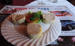 Behenjy - restaurant Coin du Foie Gras - oběd