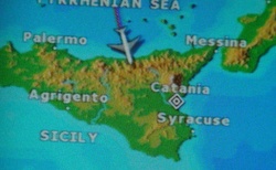 Cesta na Sicílii - mapka v letadle