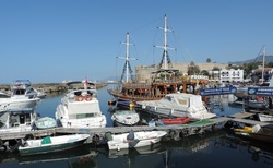Girne - přístav