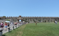 Pisa - hradby